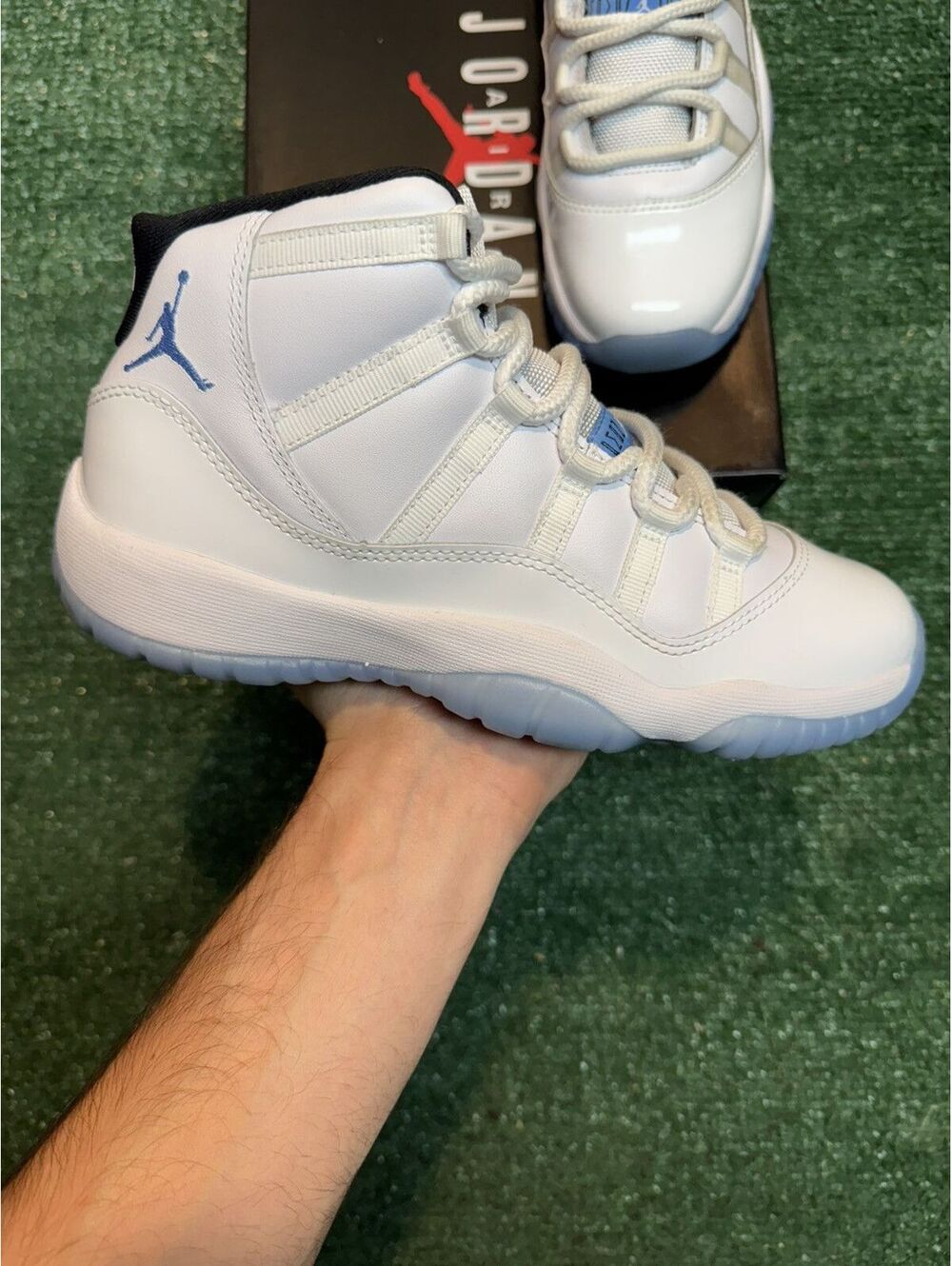 Jordan Retro 11 Legend Blue Size 6.5M/8W